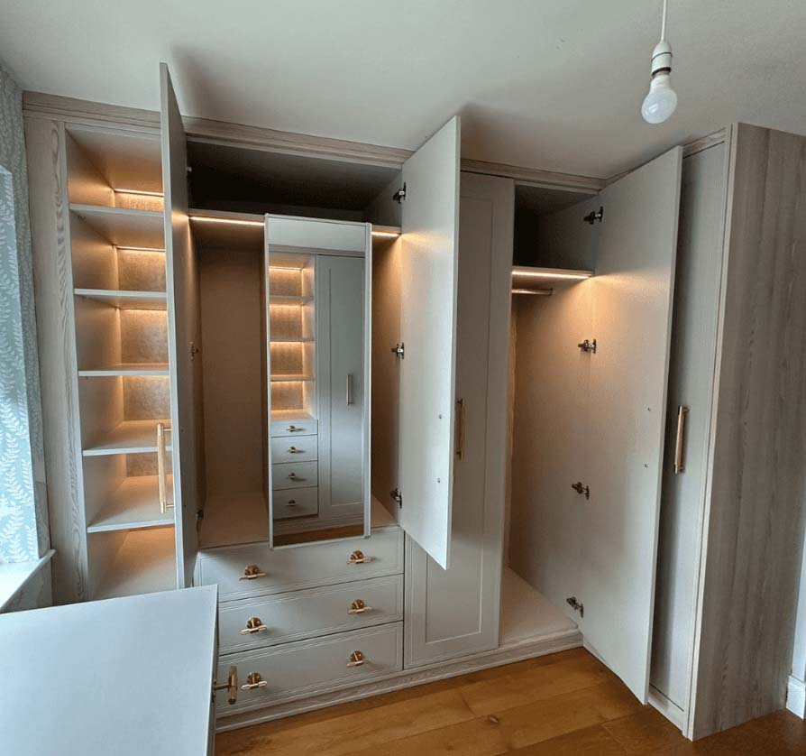 Dressing room shelves hotsell