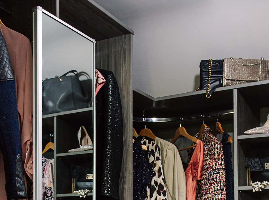 walk in wardrobe decor