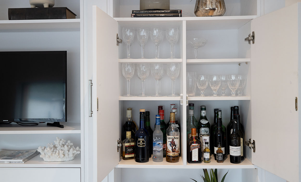 fitted shelving living room 