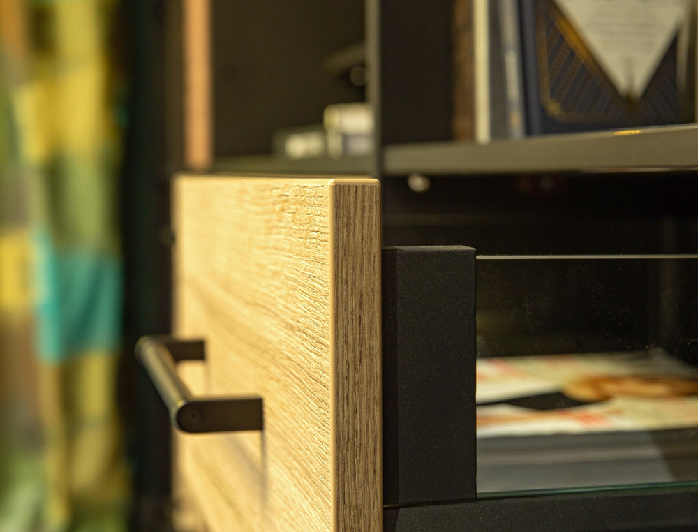 detail shot of drawer