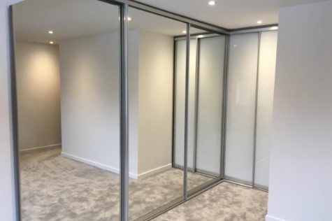 sliding wardrobed mirrored