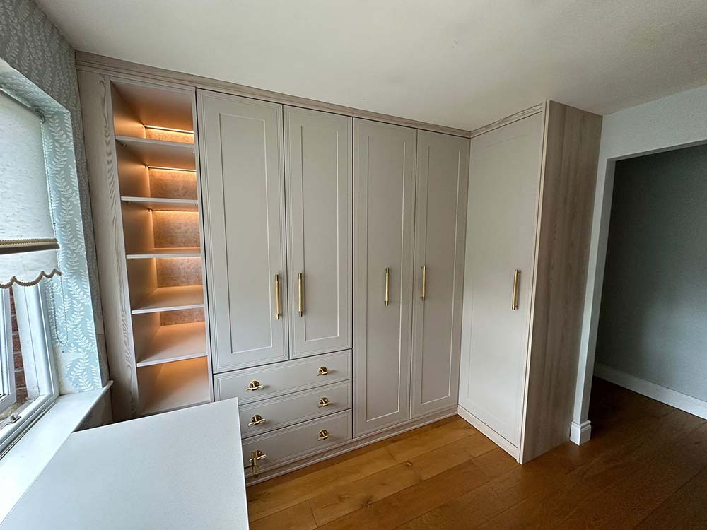 walk in cashmere dressing room