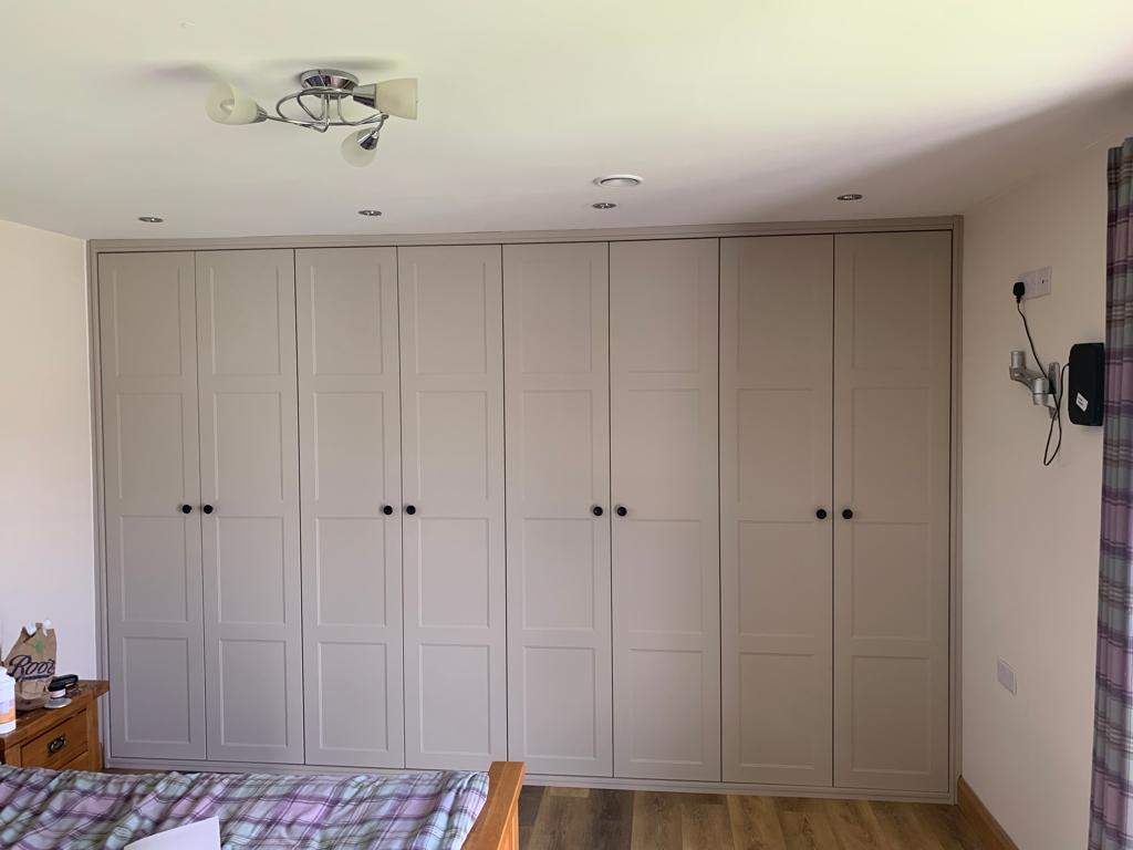 shaker hinge wardrobe
