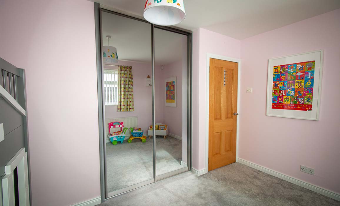 kids mirrored sliding wardrobe